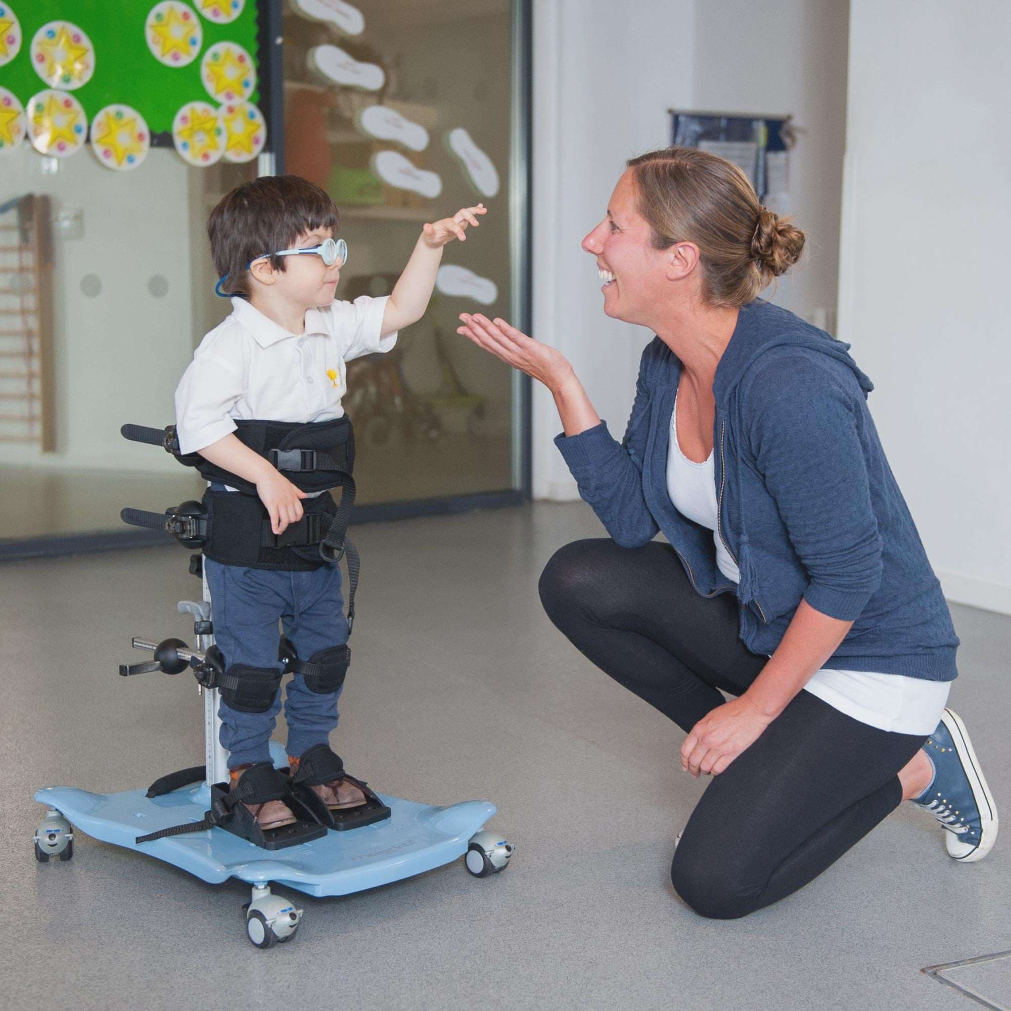 R82 Meerkat Stander - Image 3