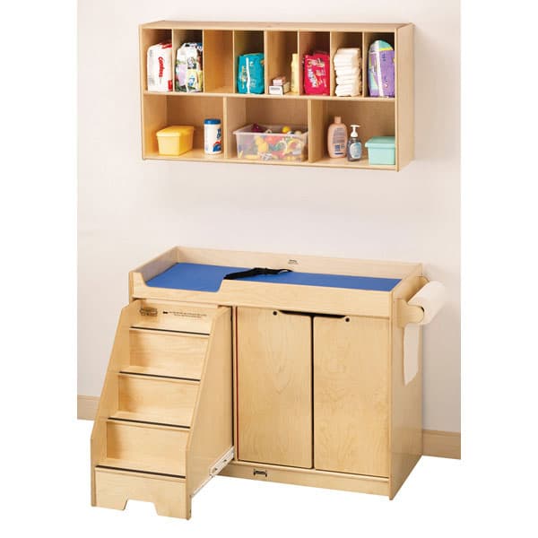 Jonti-Craft changing table with stairs - Image 4